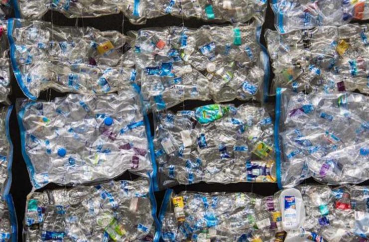 Riciclo plastica, Assorimap: la crisi continua, la filiera chiede tutela Green&Blue Festival 2026 riciclo plastica Corepla Corepla liste Conai imballaggi plastica Riciclo plastica Assorimap fatturato calo terzo anno consecutivo Riciclo plastica Europa misure strutturali Crisi riciclo plastica, il Veneto apre un tavolo di confronto