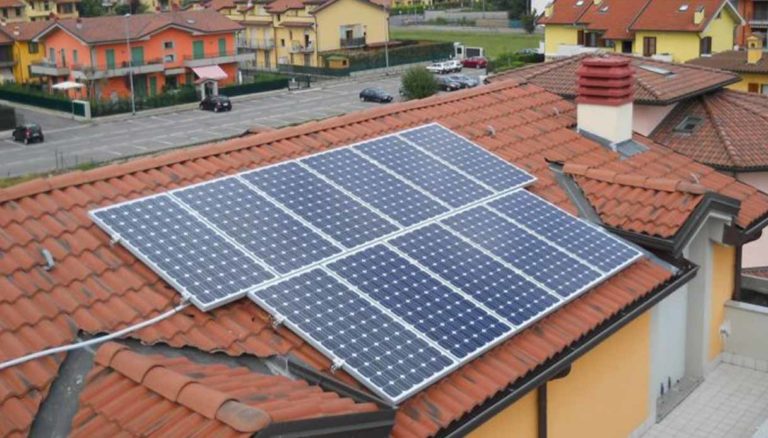 Solare e stoccaggio Torino EfficienTO riqualificare nido scuola infanzia potrebbero dimezzare costi di gestione del sistema energetico Ue