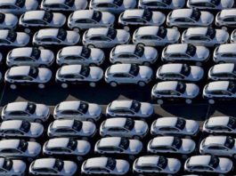 No tagli accise e bonus ma più mobilità sostenibile, le proposte di Euromobility In Italia crescono le auto elettriche ma i grandi d’Europa restano lontani Competitività e occupazione, in arrivo sul mercato Ue auto elettriche low cost SUV giapponesi Niente tagli alle accise e niente bonus ma più mobilità sostenibile. Le proposte di Euromobility