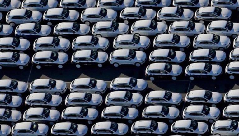 In Italia crescono le auto elettriche ma i grandi d’Europa restano lontani Competitività e occupazione, in arrivo sul mercato Ue auto elettriche low cost SUV giapponesi Niente tagli alle accise e niente bonus ma più mobilità sostenibile. Le proposte di Euromobility