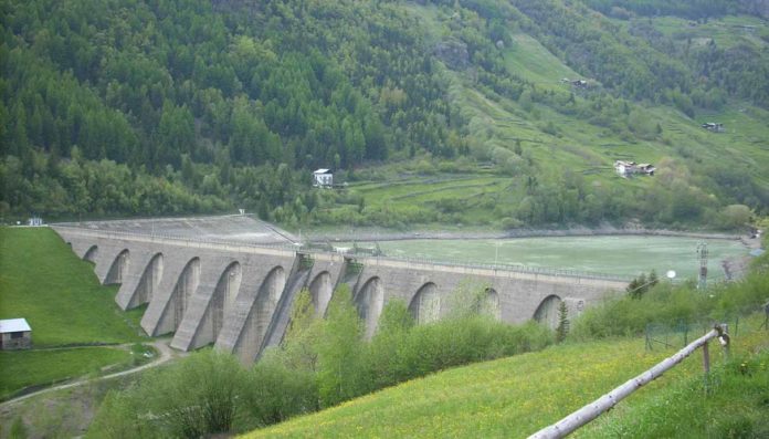 Lombardia Legambiente fotovoltaico costi energia