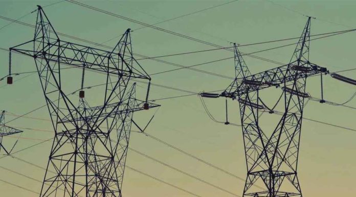 Spese energetiche nei settori industriali: come tagliare i costi salvando la produzione Spese energetiche nei settori industriali: come tagliare i costi salvando la produzione
