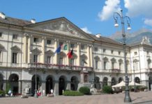 Aosta, orario “anti-afa” negli uffici comunali: ingresso alle 7 con oltre 28 gradi Aosta orario "anti-afa"uffici comunali