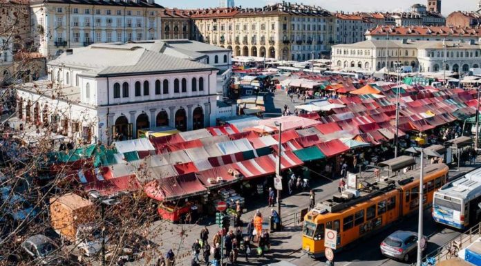 Caldo a Torino, appello per chiudere i mercati un’ora prima Caldo a Torino, appello per chiudere i mercati un'ora prima