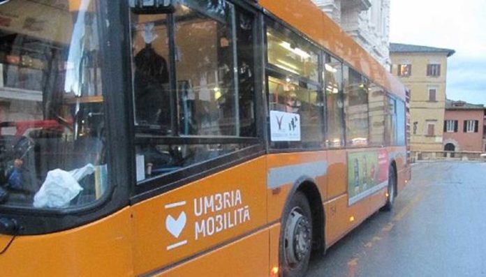 Umbria abbonamento annuale 70 euro studenti mezzi pubblici Umbria abbonamento annuale 70 euro studenti mezzi pubblici