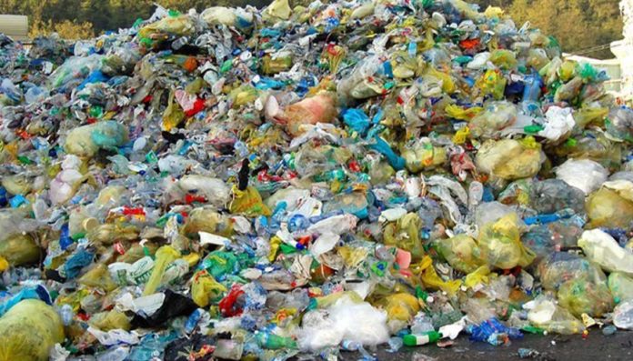 Crisi plastica Puglia- impianti saturi e raccolte bloccate, aperti tavoli d’emergenza Crisi plastica Puglia: impianti saturi e raccolte bloccate, aperti tavoli d’emergenza