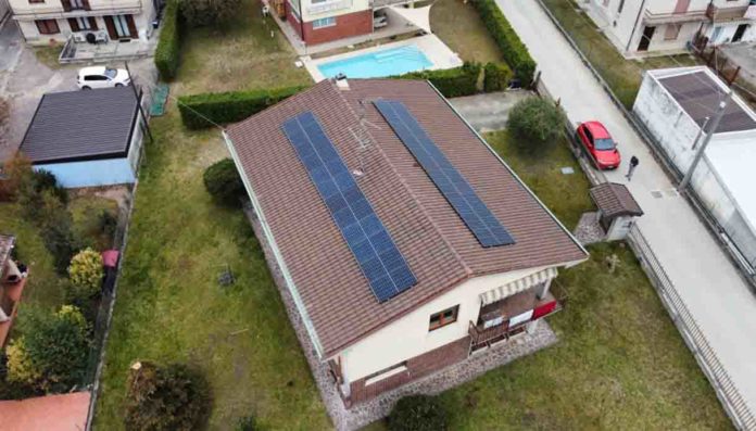 Fotovoltaico industriale- 7 errori da evitare prima dell’investimento Fotovoltaico industriale: 7 errori da evitare prima dell’investimento