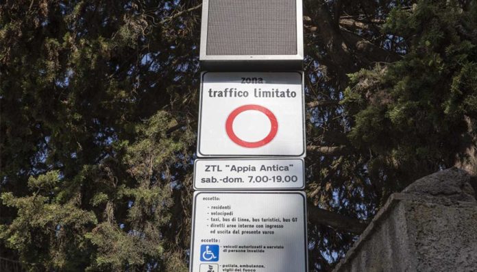 Roma ZTLT Appia Antica settembre varchi attivi Roma, ZTLT Appia Antica: da settembre varchi elettronici attivi nel weekend https://www.ecodallecitta.it/roma-ztlt-appia-antica-settembre-varchi-attivi/