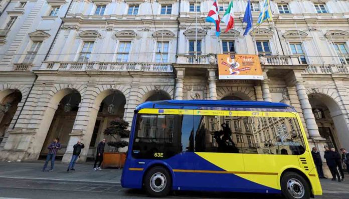 Torino, GTT- flotta operativa al 99,5% in vista della ripresa scolastica Torino, GTT: flotta operativa al 99,5% in vista della ripresa scolastica