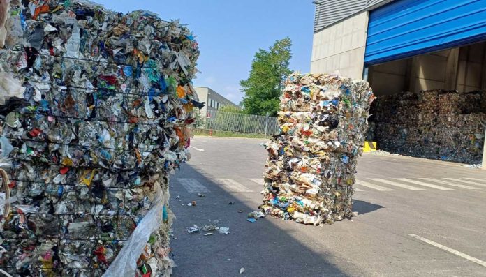 Torino, accordo per migliorare il riciclo della plastica e ridurre gli scarti