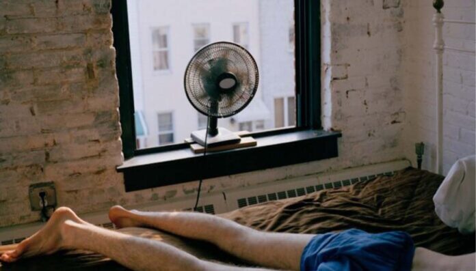 Caldo, record di consumi elettrici ad agosto- +16,5%, dato più alto di sempre Caldo, record di consumi elettrici ad agosto: +16,5%, dato più alto di sempre