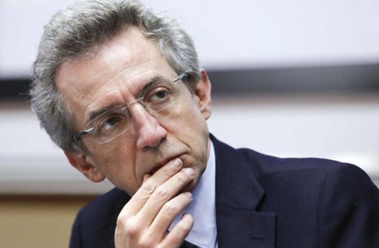 Crisi plastica, Manfredi: così rischiano di aumentare le tasse rifiuti