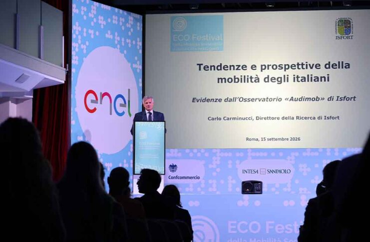 ECO 2026, Isfort: l'auto resta dominante ma cresce la voglia di cambiare