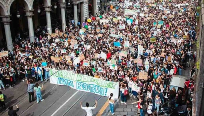Fridays For Future: "35mila morti per caldo in Europa, torniamo in piazza"