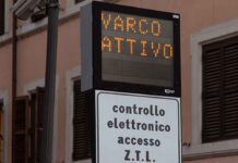 Roma, Ztl del centro storico: ridotti gli ingressi quotidiani Roma, Ztl del centro storico: ridotti gli ingressi quotidiani