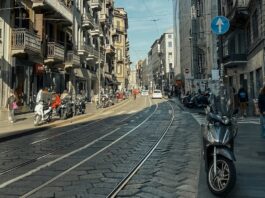 Sicurezza stradale, anche a Milano partecipato presidio sotto il Comune presidio sicurezza stradale Milano