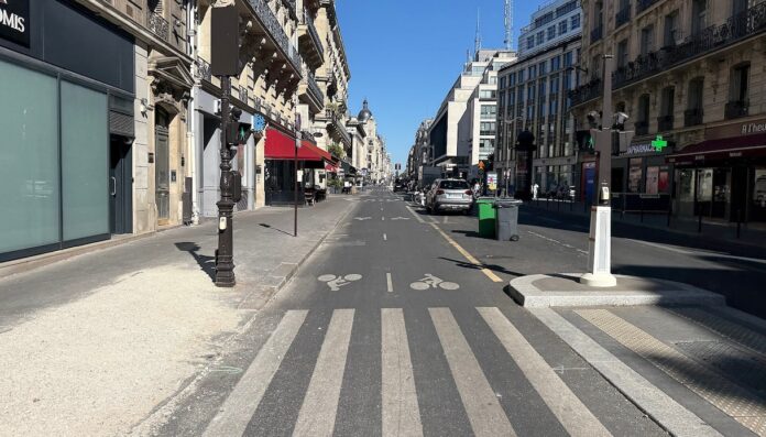@Chabe01, Wikimedia Commons, CC BY-SA 4.0 terzo piano ciclabile Parigi