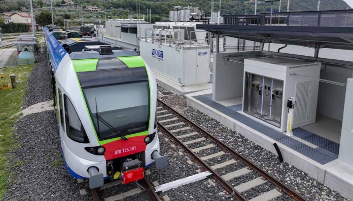 Lombardia, i primi treni a idrogeno si preparano a entrare in servizio