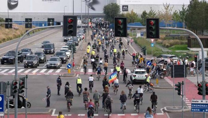Milano, oltre cinquemila partecipanti a Mille Mila Bici Milano, oltre cinquemila partecipanti a Mille Mila Bici