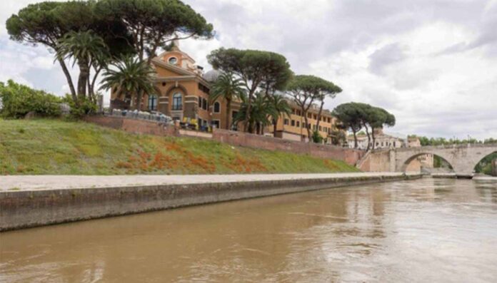 Roma, parte il risanamento del Tevere verso la balneabilità Roma, parte il risanamento del Tevere verso la balneabilità