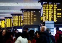 Sciopero generale 30 ottobre contro carovita e riarmo: treni, scuole e servizi fermi Sciopero generale 30 ottobre contro carovita e riarmo: treni, scuole e servizi fermi