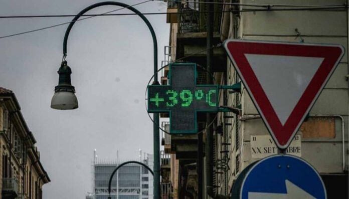 Torrida e tossica- l’estate 2026 in Lombardia con ozono da record Torrida e tossica: l’estate 2026 in Lombardia con ozono da record
